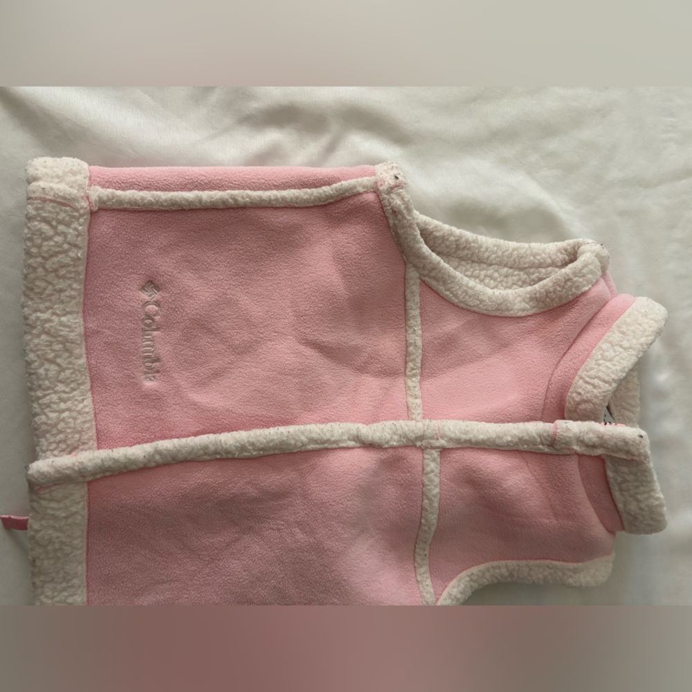 Columbia Soft Pink and Cream Fleece Vest